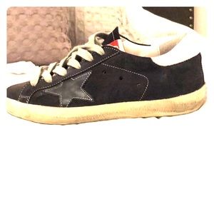 Black and white golden goose sneaker